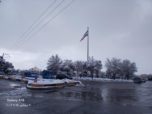 عکس میدان انقلاب