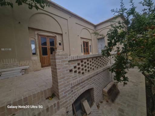 عکس بومگردی ننه رباب فراشاه