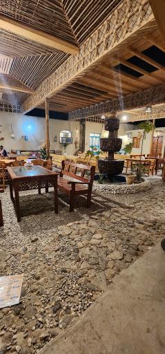 عکس رستوران سنتی لابستر (کاریز)