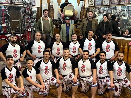 عکس باشگاه ورزش زورخانه‌ای آهن