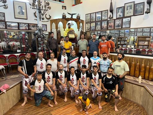 عکس باشگاه ورزش زورخانه‌ای آهن