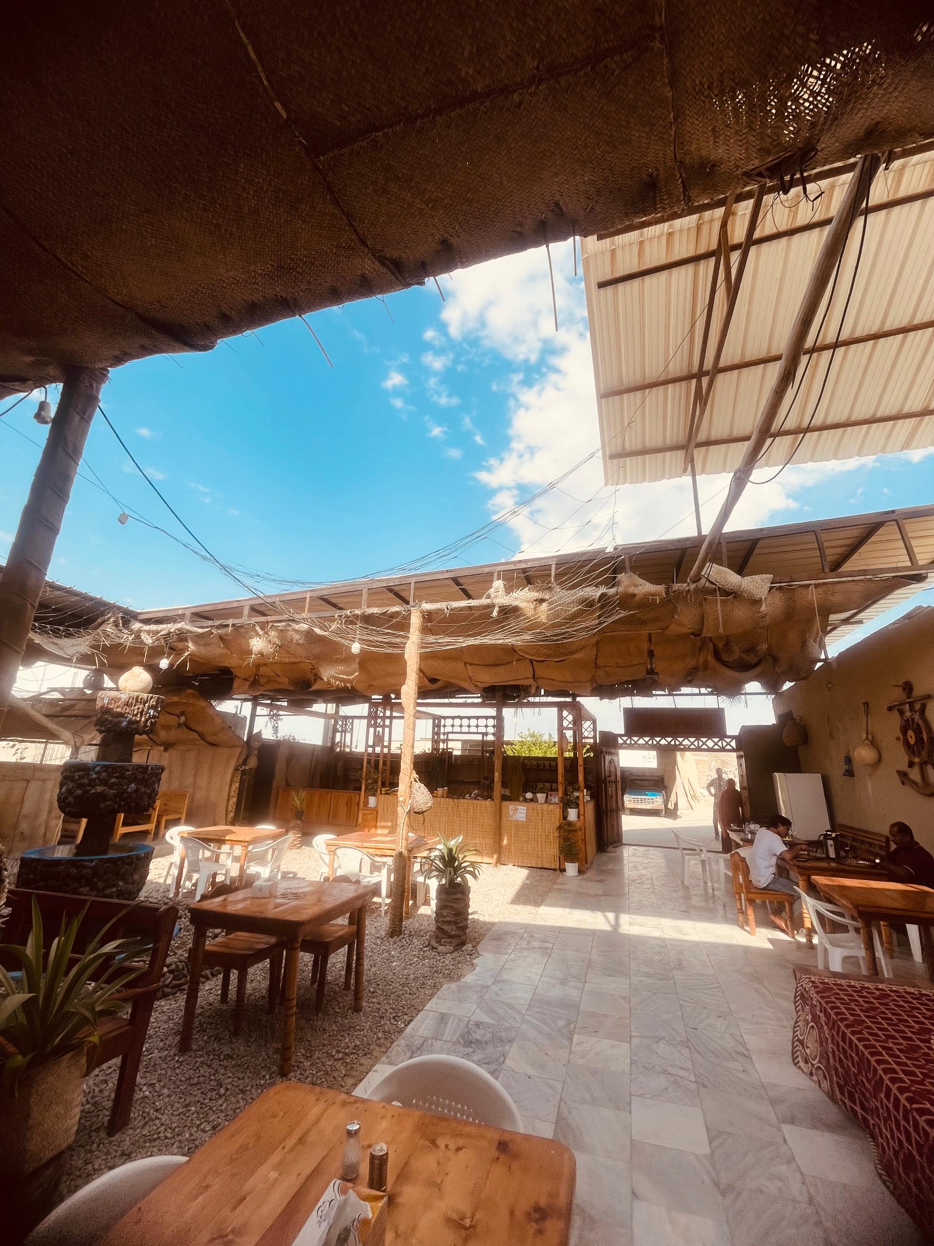 عکس رستوران سنتی لابستر (کاریز)