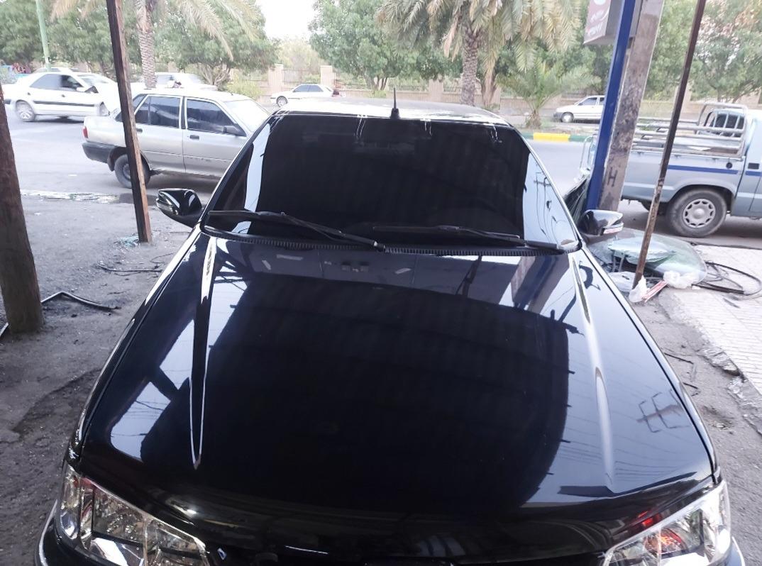 عکس شیشه اتومبیل هادی