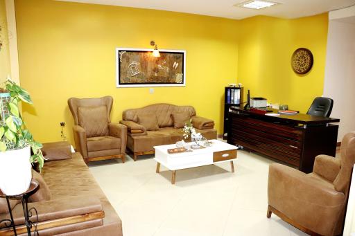 عکس مطب پوست و مو کتر مینا ربیعی