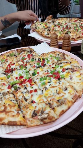 عکس پیتزا کارن