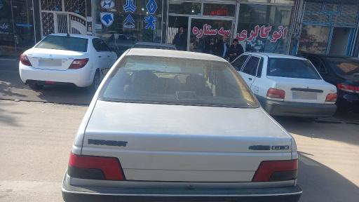 عکس اتوگالری سه ستاره