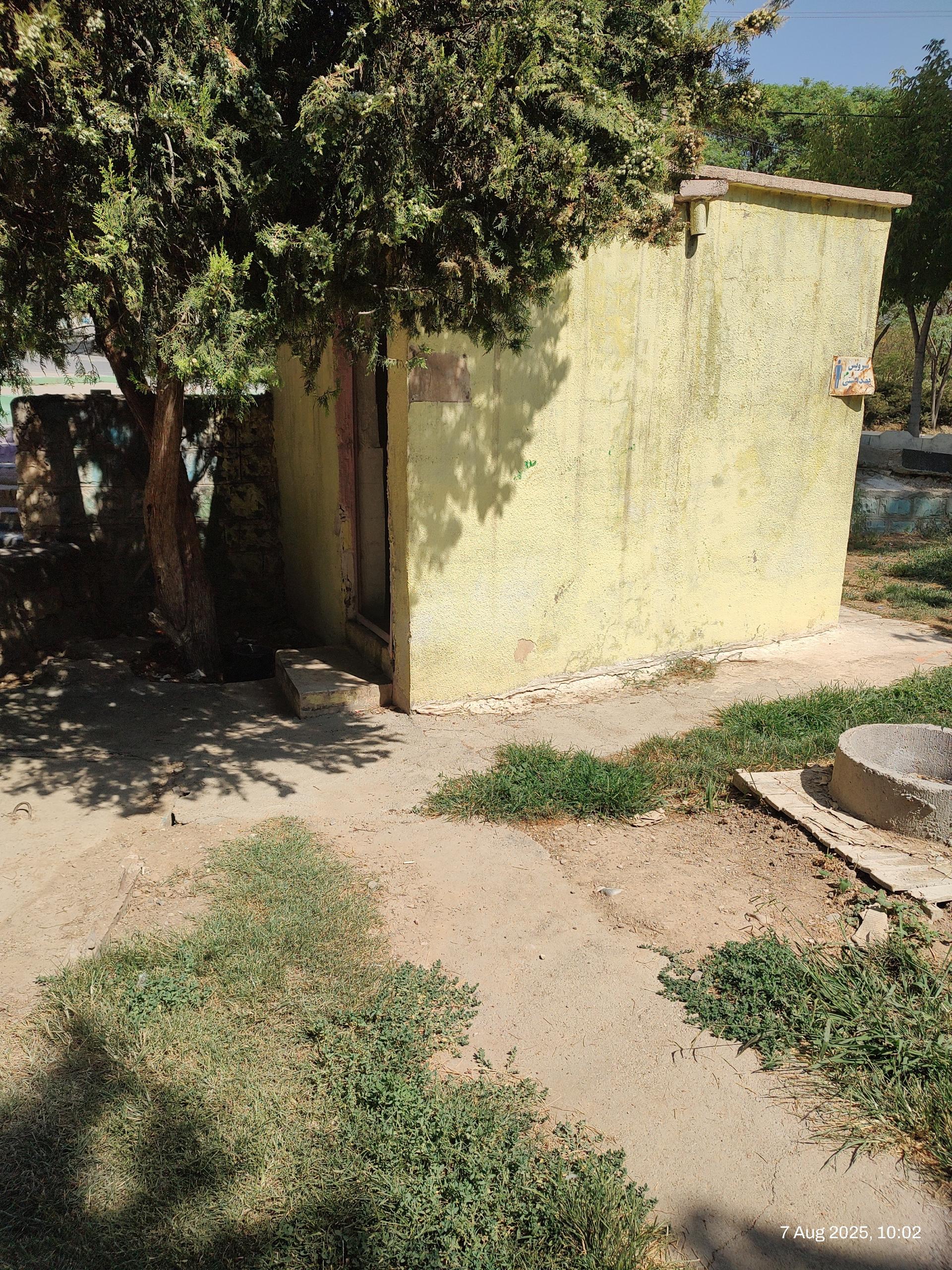 عکس سرویس بهداشتی پارک معلم