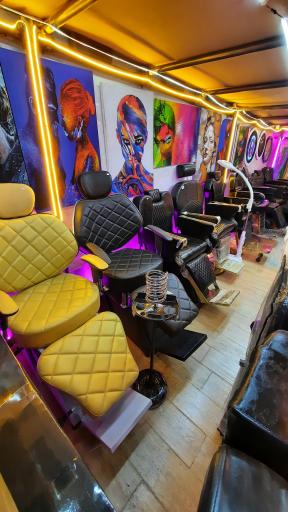 عکس تجهیزات آرایشگاهی مؤذنی 