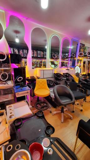 عکس تجهیزات آرایشگاهی مؤذنی 