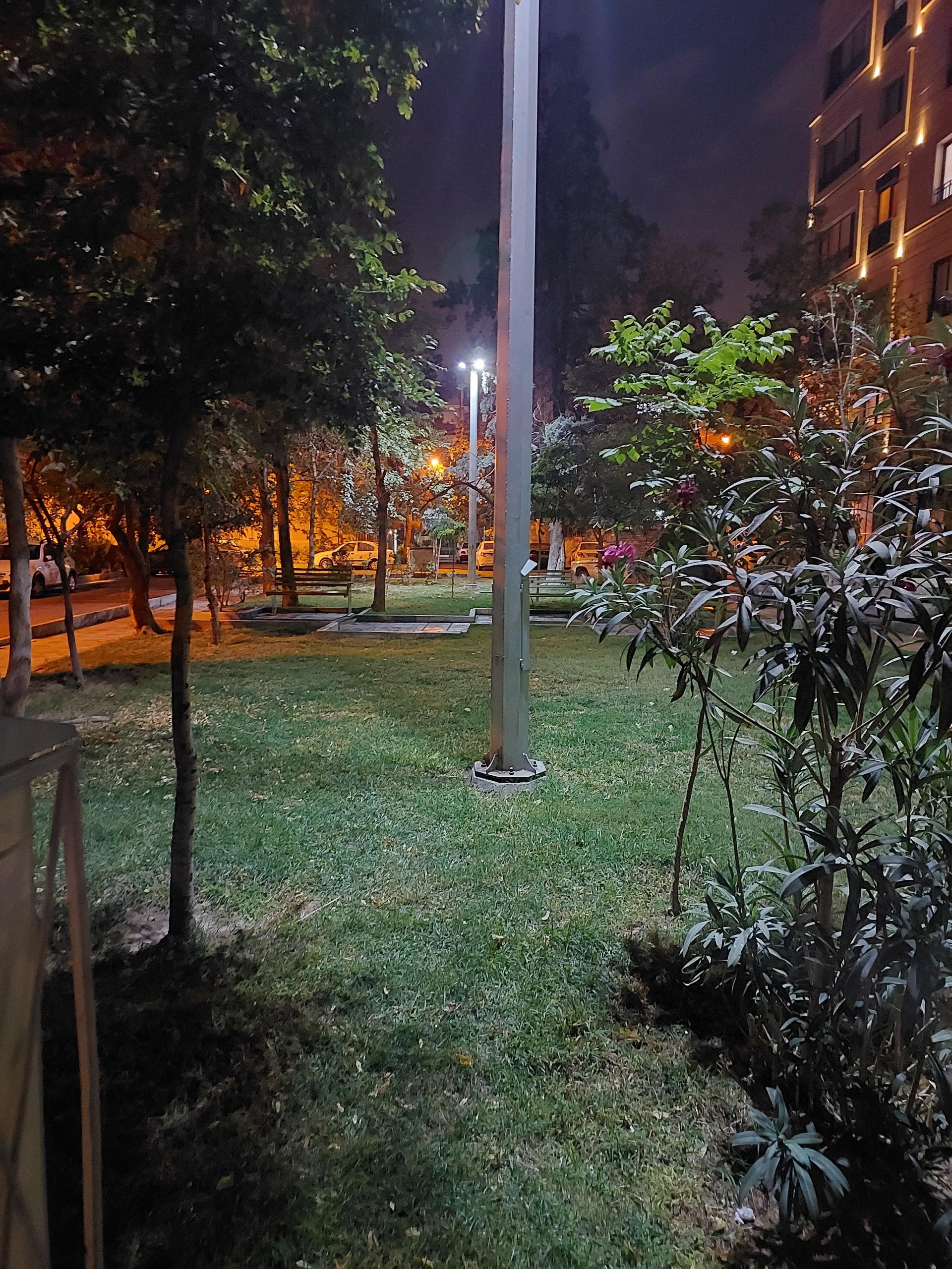 عکس میدان نود و یکم