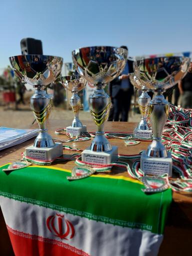 عکس سالن ورزشی 1200 نفره هشتگرد