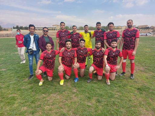 عکس سالن ورزشی 1200 نفره هشتگرد