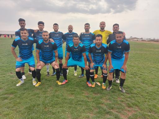 عکس سالن ورزشی 1200 نفره هشتگرد