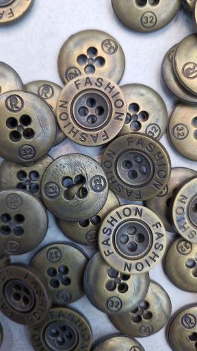 عکس خرازی و لوازم خیاطی امید