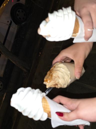 عکس بستنی کلبه اخوت