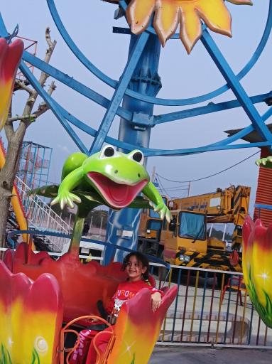 عکس شهربازی باغ فدک