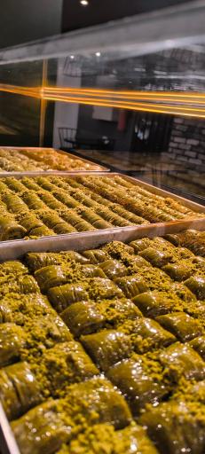 عکس باقلوای تورک اوستا شعبه عظیمیه