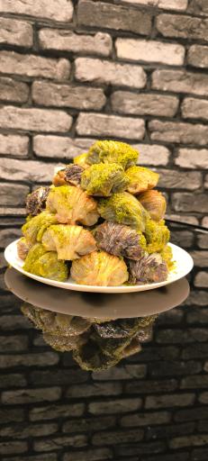 باقلوای تورک اوستا شعبه عظیمیه