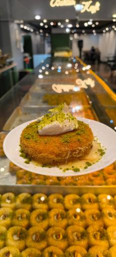 باقلوای تورک اوستا شعبه عظیمیه