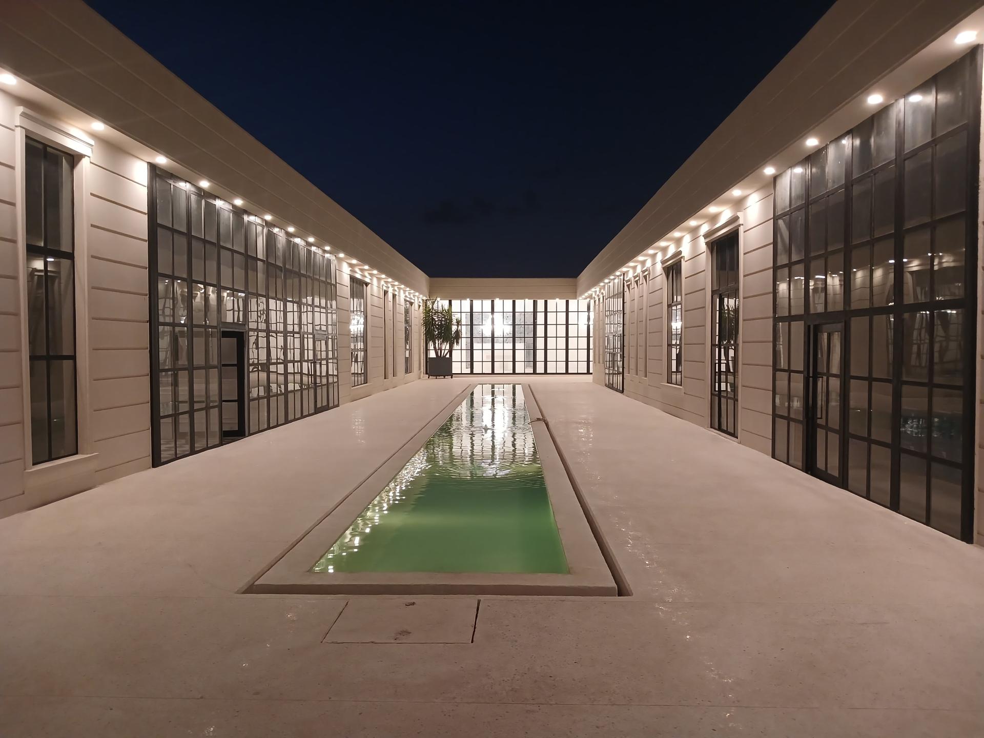 عکس آتلیه عکاسی عمارت آلفا