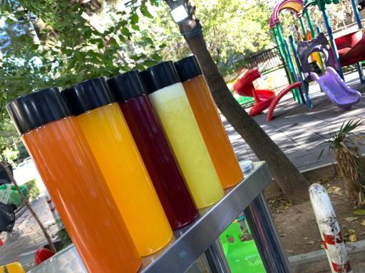 عکس آبمیوه طبیعی سونامی 