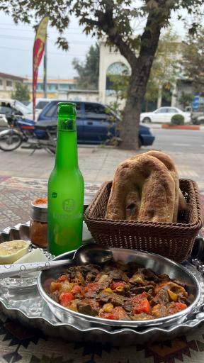 عکس غذا خوری نون ونمک