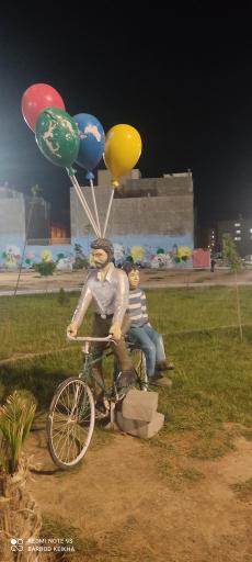 عکس بوستان بزرگ‌ شورا