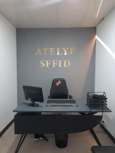 عکس آتلیه سفید