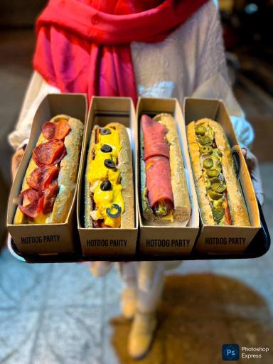 عکس فست فود هات داگ پارتی