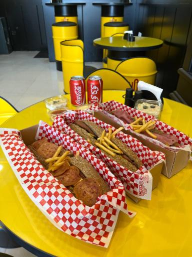 عکس فست فود هات داگ پارتی