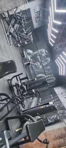 عکس باشگاه بدنسازی توکان 