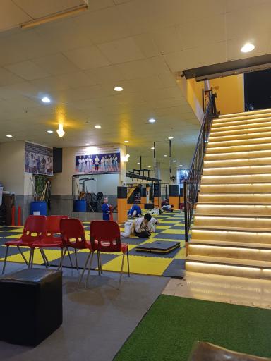 عکس سالن رزمی کارن نو 