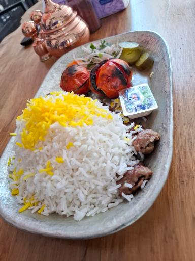 عکس چلوکباب ارگ