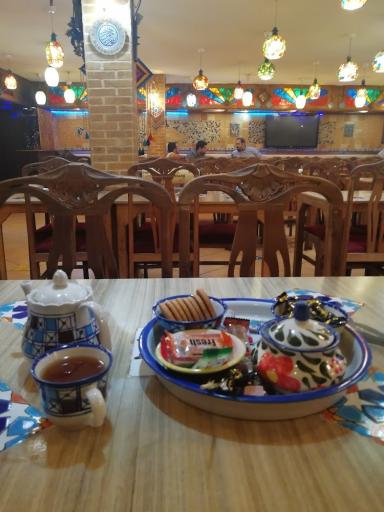 عکس سفره خانه سنتی سوگلی