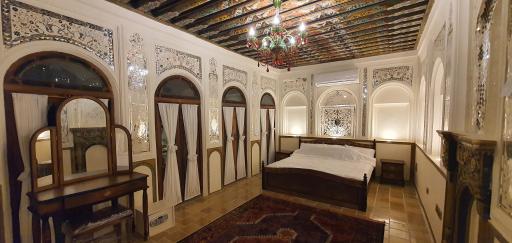 عکس عمارت محلاتی