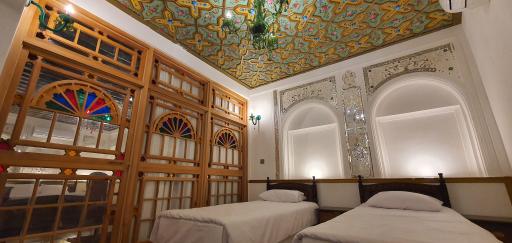 عکس عمارت محلاتی