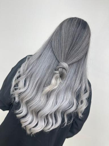 عکس سالن تخصصی رنگ و کراتین زینب بنایی