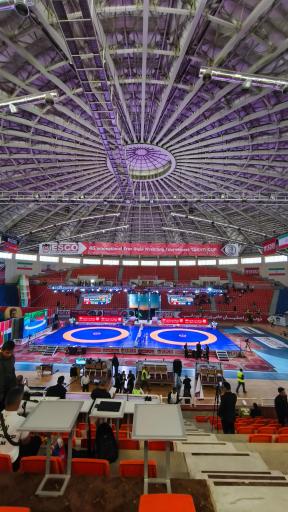 ورزشگاه سرپوشیده 6000 نفری ۲۵ آبان اصفهان