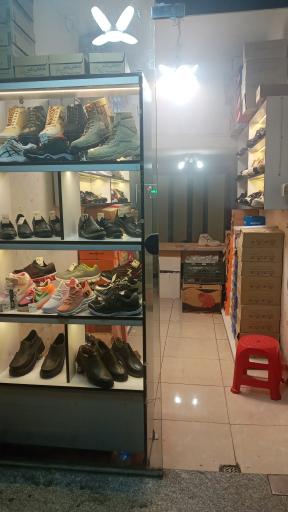 عکس فروشگاه کفش امیررضا 