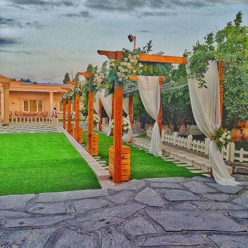 عکس باغ عمارت تشریفاتی مانل (باران سابق)