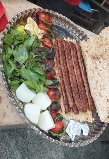 عکس کبابی عزت پور