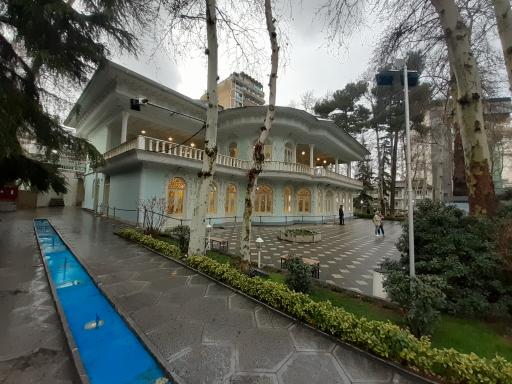 عکس درب ورودی موزه زمان