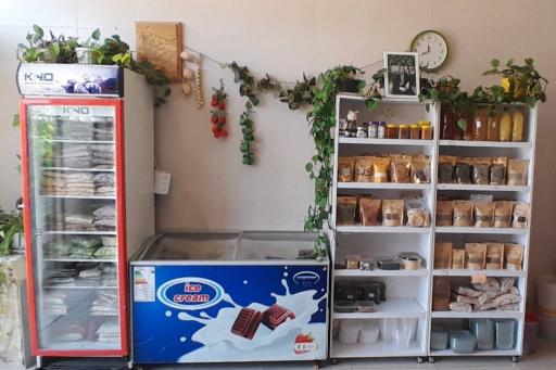 عکس سبزی مارکت بانوی کیش