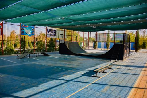 زمین اسکیت بعثت