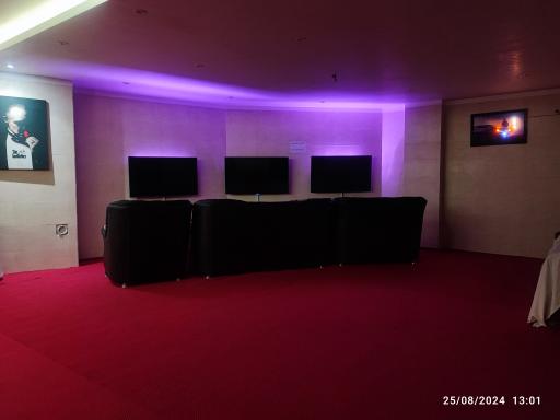 عکس کافه بیلیارد