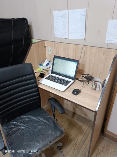 عکس فروشگاه لوازم جانبی موبایل