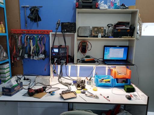 عکس لوازم یدکی و الکترونیک خودرو هادی 