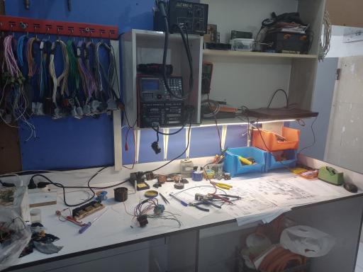 عکس لوازم یدکی و الکترونیک خودرو هادی 