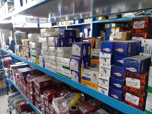 عکس لوازم یدکی و الکترونیک خودرو هادی 