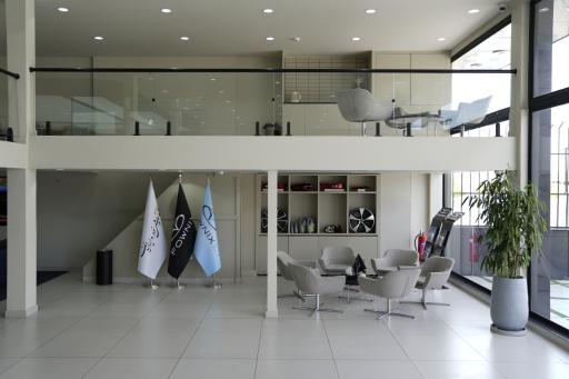 عکس نمایندگی فونیکس 